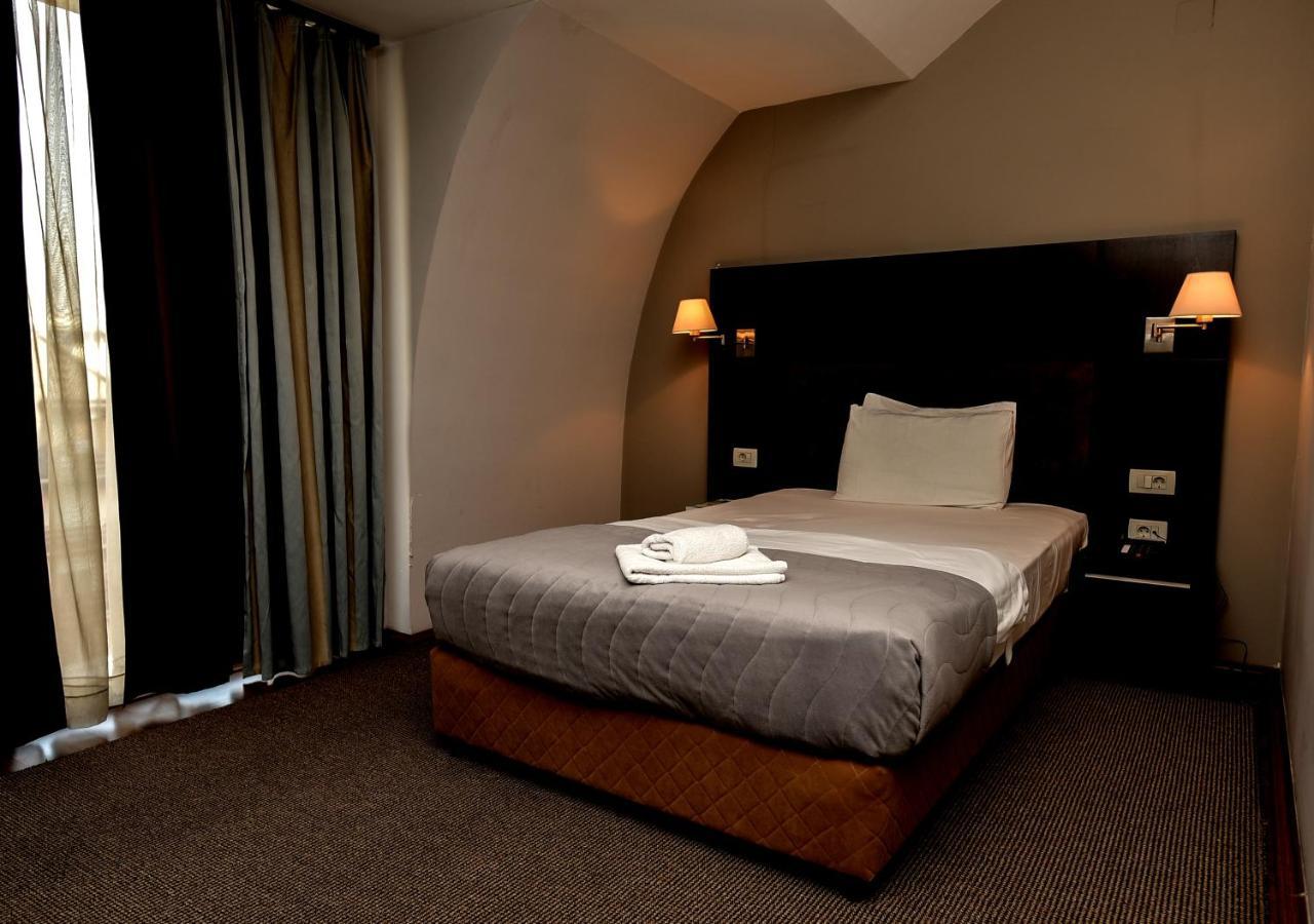 Hotel Dolce International Skopje Eksteriør billede